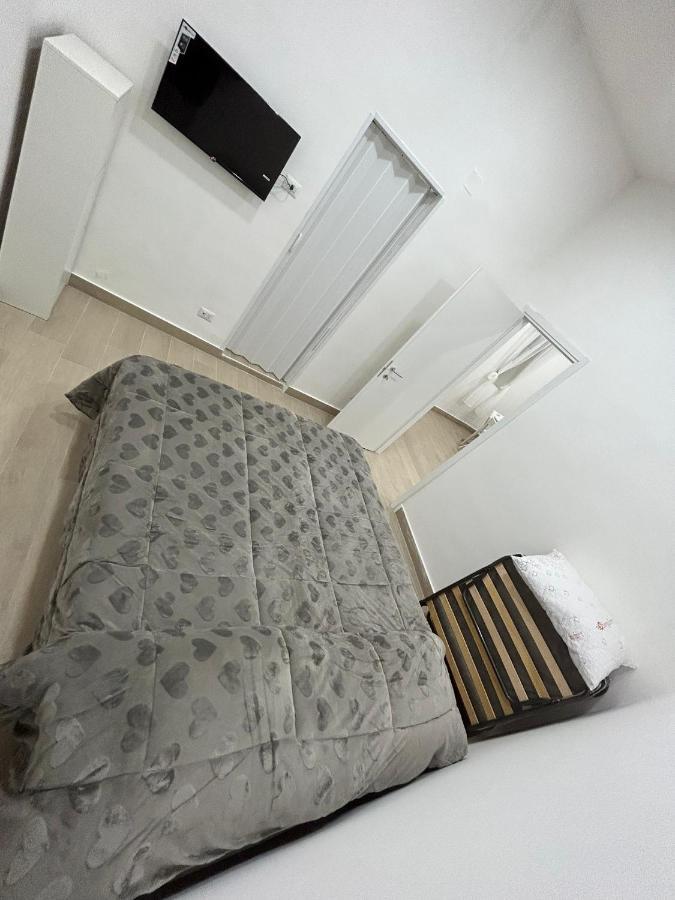 Апартаменти House Vicolo Longo 35 Неаполь Екстер'єр фото