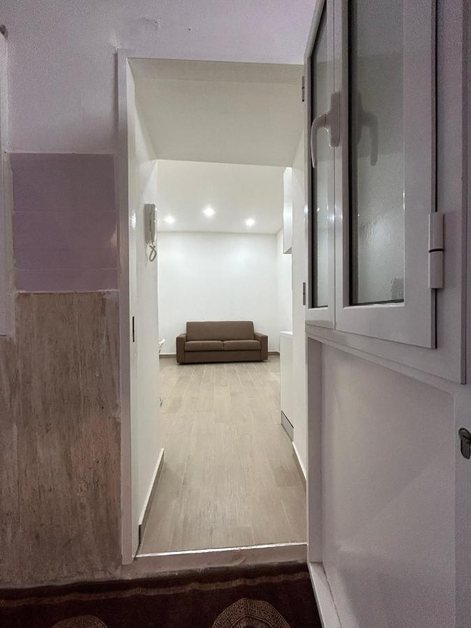Апартаменти House Vicolo Longo 35 Неаполь Екстер'єр фото